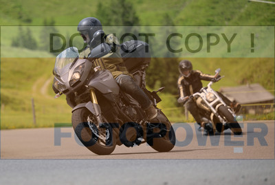 hostettler_roadshow_glaubenberpass_020_fotopower_2022